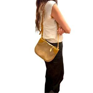Gucci vintage cross body honey caramel handbag